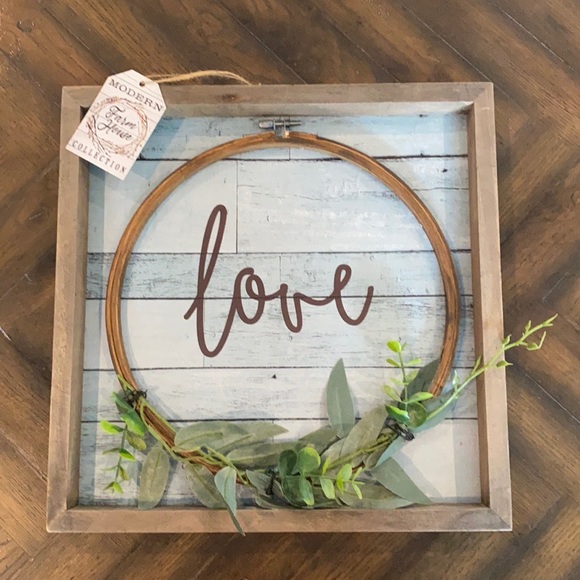 Wall Decor - Picture 1 of 6